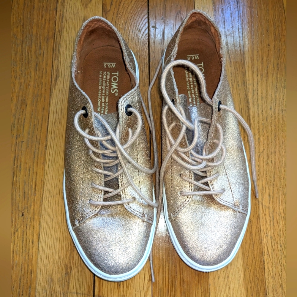 NWOT Toms Rose gold Lenox sparkle sneakers